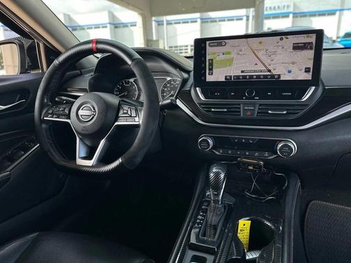 2023 Nissan Altima SR VC-Turbo FWD