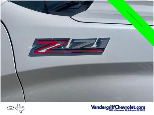 Iridescent Pearl Tricoat 2021 Chevrolet Silverado 1500 LT