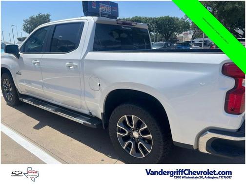 Iridescent Pearl Tricoat 2021 Chevrolet Silverado 1500 LT