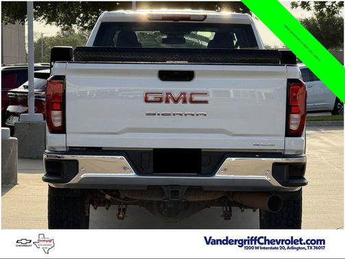 Summit White 2025 GMC Sierra 2500 SLE