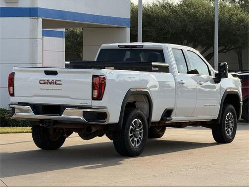 Summit White 2025 GMC Sierra 2500 SLE