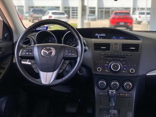 2013 Mazda Mazda3 i Touring