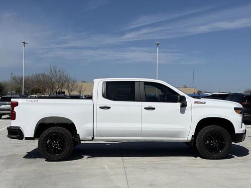 Summit White 2026 Chevrolet Silverado 1500 Custom Trail Boss