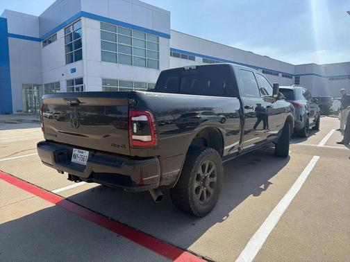 2020 RAM 2500 Big Horn Crew Cab 4x4 6'4' Box