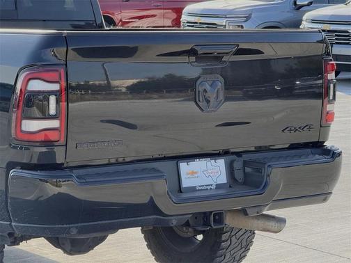 2020 RAM 2500 Big Horn Crew Cab 4x4 6'4' Box