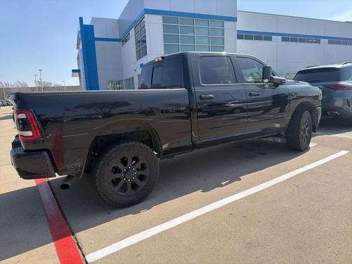 2020 RAM 2500 Big Horn Crew Cab 4x4 6'4' Box