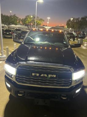 2019 RAM 3500 Limited Mega Cab 4x4 6'4' Box