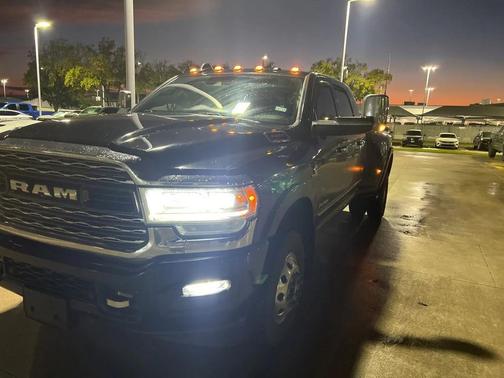 2019 RAM 3500 Limited Mega Cab 4x4 6'4' Box