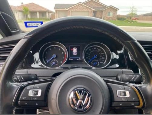 2017 Volkswagen Golf R 2.0T Manual
