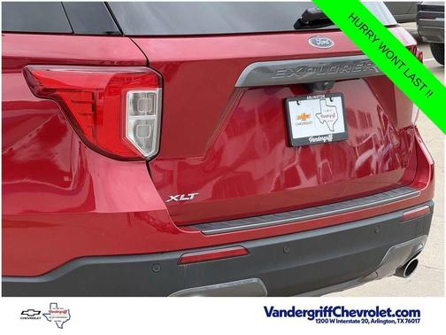 Rapid Red Metallic Tinted Clearcoat 2023 Ford Explorer XLT