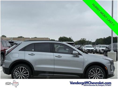 Argent Silver Metallic 2024 Cadillac XT4 Sport