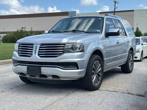 2015 Lincoln Navigator Base