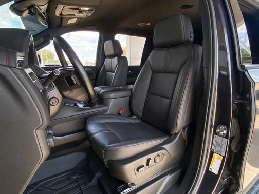 2024 Chevrolet Tahoe 2WD RST