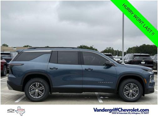 Lakeshore Blue Metallic 2026 Chevrolet Traverse LT