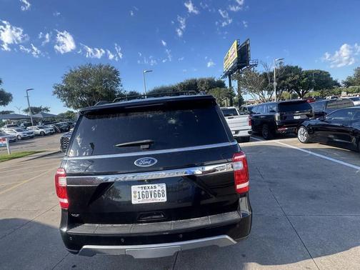 2021 Ford Expedition Max XLT