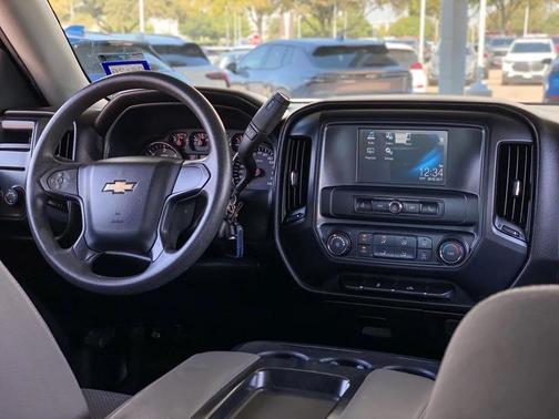 2017 Chevrolet Silverado 1500 Custom