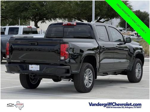 Black 2026 Chevrolet Colorado LT