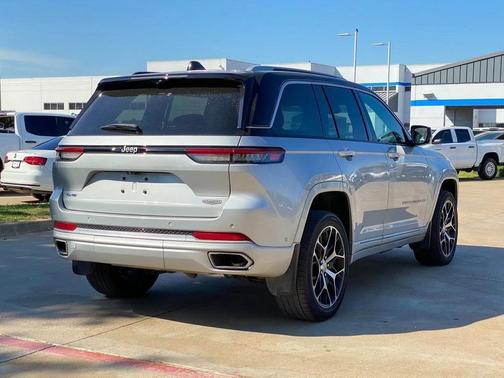 2022 Jeep Grand Cherokee 4xe Summit Reserve