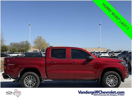 Radiant Red Tintcoat 2026 Chevrolet Colorado LT