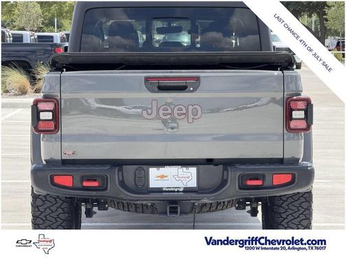 Sting-Gray Clearcoat 2023 Jeep Gladiator Rubicon
