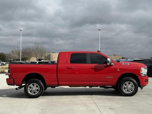 2024 RAM 2500 Laramie Crew Cab 4x4 6'4' Box