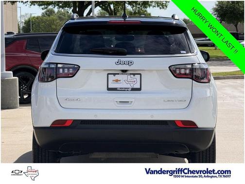 Bright White Clearcoat 2025 Jeep Compass Limited