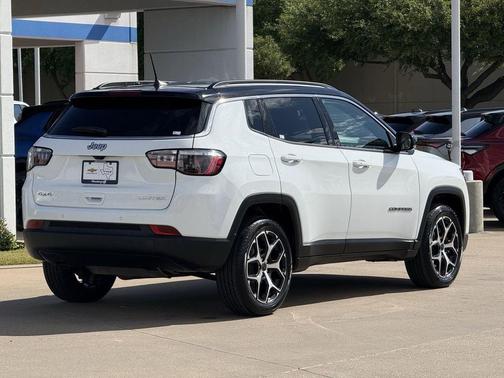 Bright White Clearcoat 2025 Jeep Compass Limited