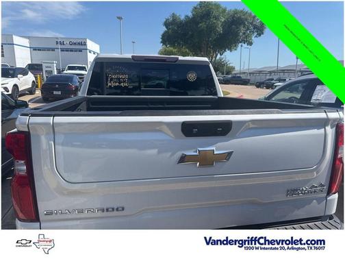 Iridescent Pearl Tricoat 2022 Chevrolet Silverado 1500 Limited High Country