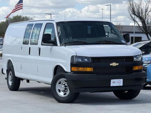 2026 Chevrolet Express 2500 2500 Extended Wheelbase, WT, RWD