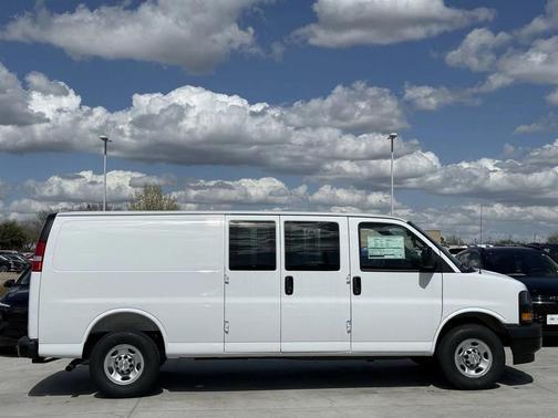 2026 Chevrolet Express 2500 2500 Extended Wheelbase, WT, RWD