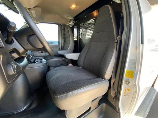 2024 Chevrolet Express 2500 RWD 2500 Regular Wheelbase WT