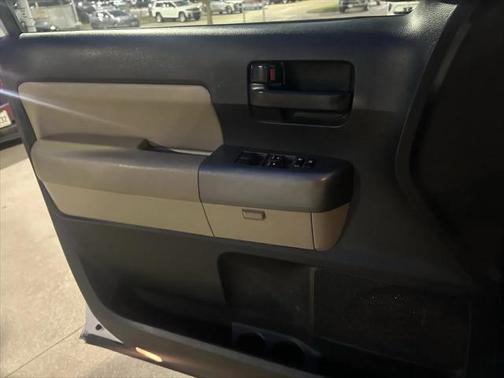 2012 Toyota Sequoia SR5