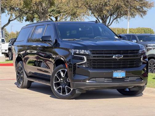 2023 Chevrolet Suburban RST