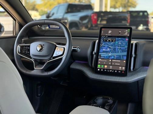 2025 Volvo EX30 Twin Motor Plus