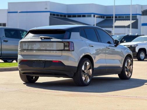 2025 Volvo EX30 Twin Motor Plus