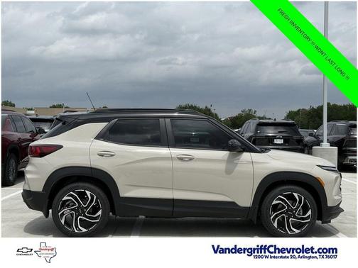 White Sands 2026 Chevrolet Trailblazer RS