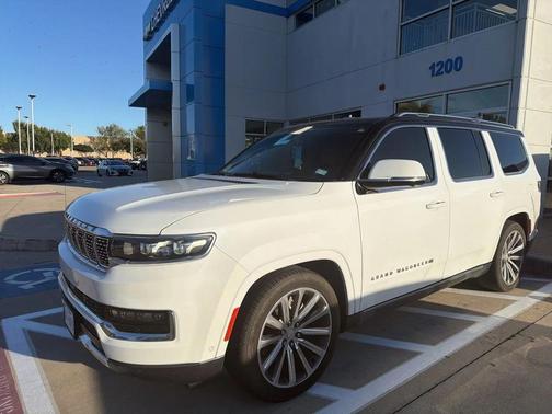 2022 Jeep Grand Wagoneer Series II 4x4