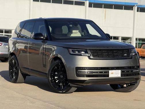 2023 Land Rover Range Rover P530 SE