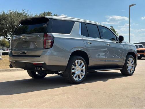 2023 Chevrolet Tahoe 4WD High Country