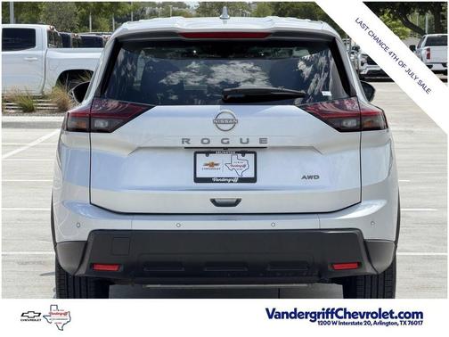 Othauc Other Au 2025 Nissan Rogue SV