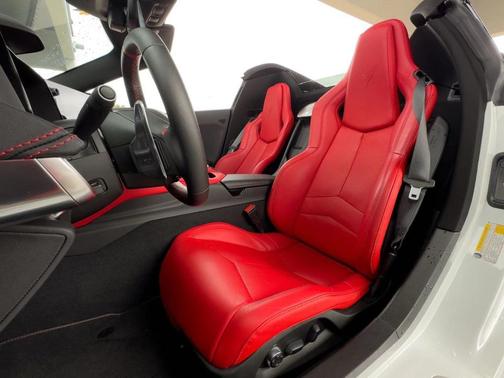 2021 Chevrolet Corvette Stingray w/2LT