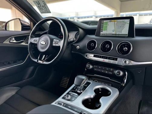 2018 Kia Stinger GT2