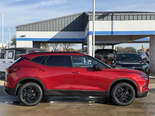 2024 Chevrolet Blazer 2LT