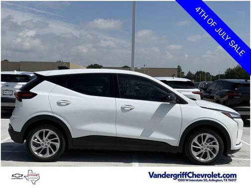 Summit White 2027 Chevrolet Bolt LT FWD