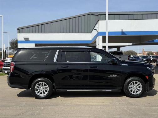 2021 Chevrolet Suburban LT