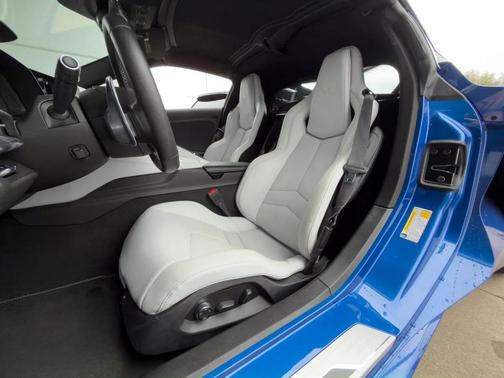 2021 Chevrolet Corvette Stingray w/2LT