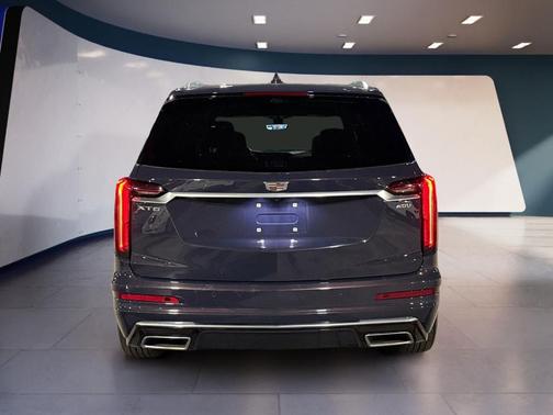 2024 Cadillac XT6 Premium Luxury FWD