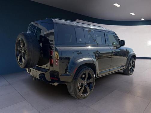 2023 Land Rover Defender 110 X-Dynamic SE