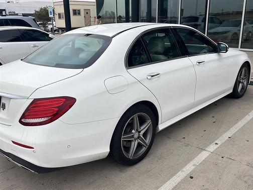2017 Mercedes-Benz E-Class E 300 Luxury