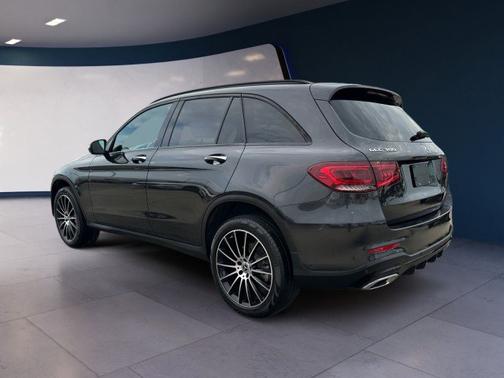 2022 Mercedes-Benz GLC 300